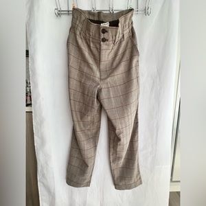 Madewell Plaid High-Waisted Ruffled/Pleated Dress Pants